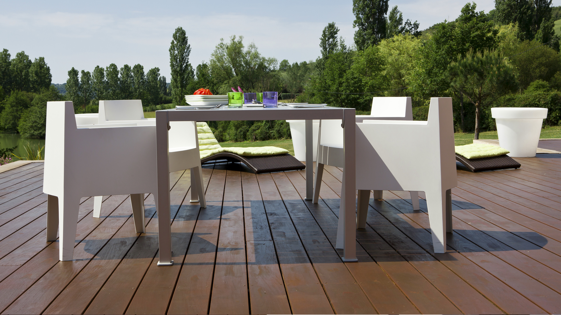 Owatrol TROPITECH “All in One” Water-Based Coloured Protecting Wood Finish Teak 20 litre Pail - Image 6
